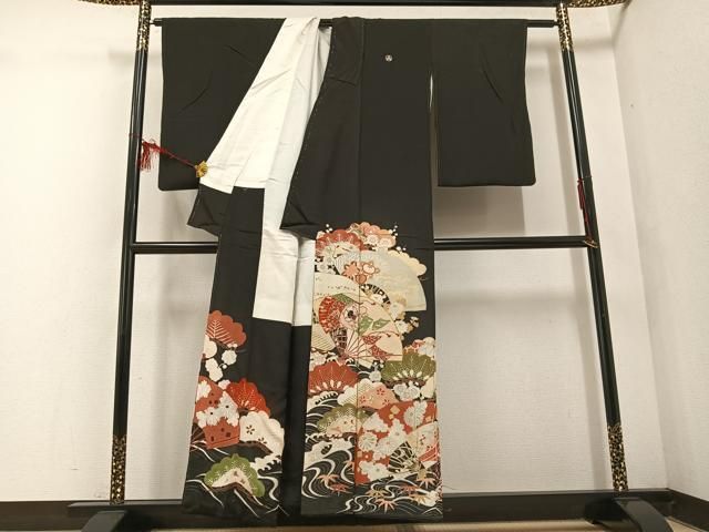平和屋着物 アンティーク 大正ロマン 黒留袖 駒刺繍 扇面花文 金彩 正絹 ph