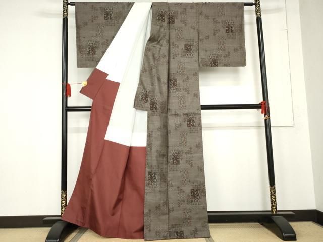  平和屋着物 本場大島紬 カタス9マルキ 泥染め 色紙重ね吉祥花文 正絹 cs 紬 着物