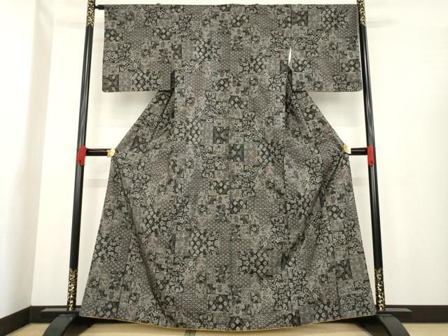 平和屋着物●本場大島紬 色紙重ね花文 カタス9マルキ 正絹 ck