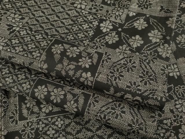 平和屋着物 本場大島紬 色紙重ね花文 カタス9マルキ 正絹 ck