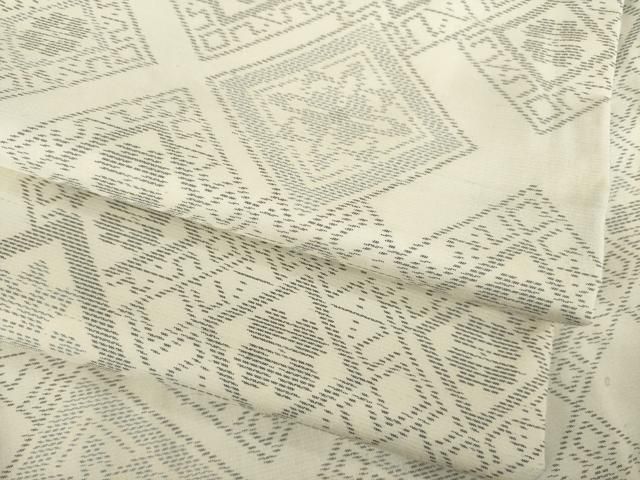 平和屋着物 上質な紬 花菱文 正絹 ck