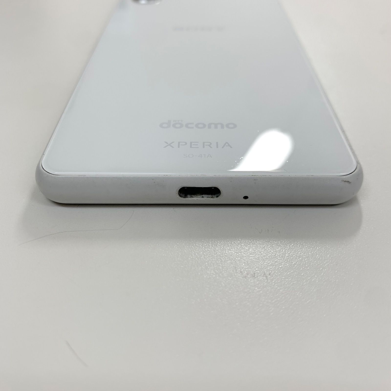 SONY Xperia 10 Ⅱ SO-41A ホワイト 本体 C1123 - メルカリ