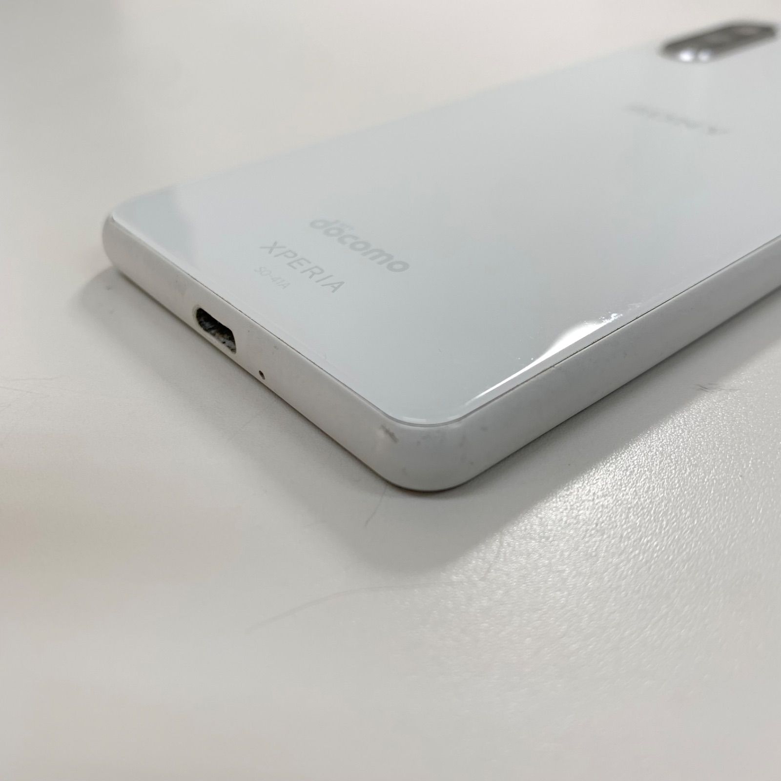 SONY Xperia 10 Ⅱ SO-41A ホワイト 本体 C1123 - メルカリ