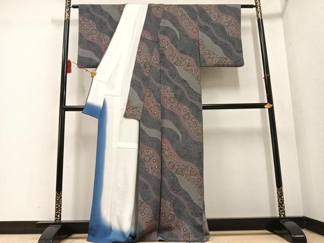 平和屋着物○重要無形文化財・伊勢手彫型本染・細合俊男 小紋 草花文