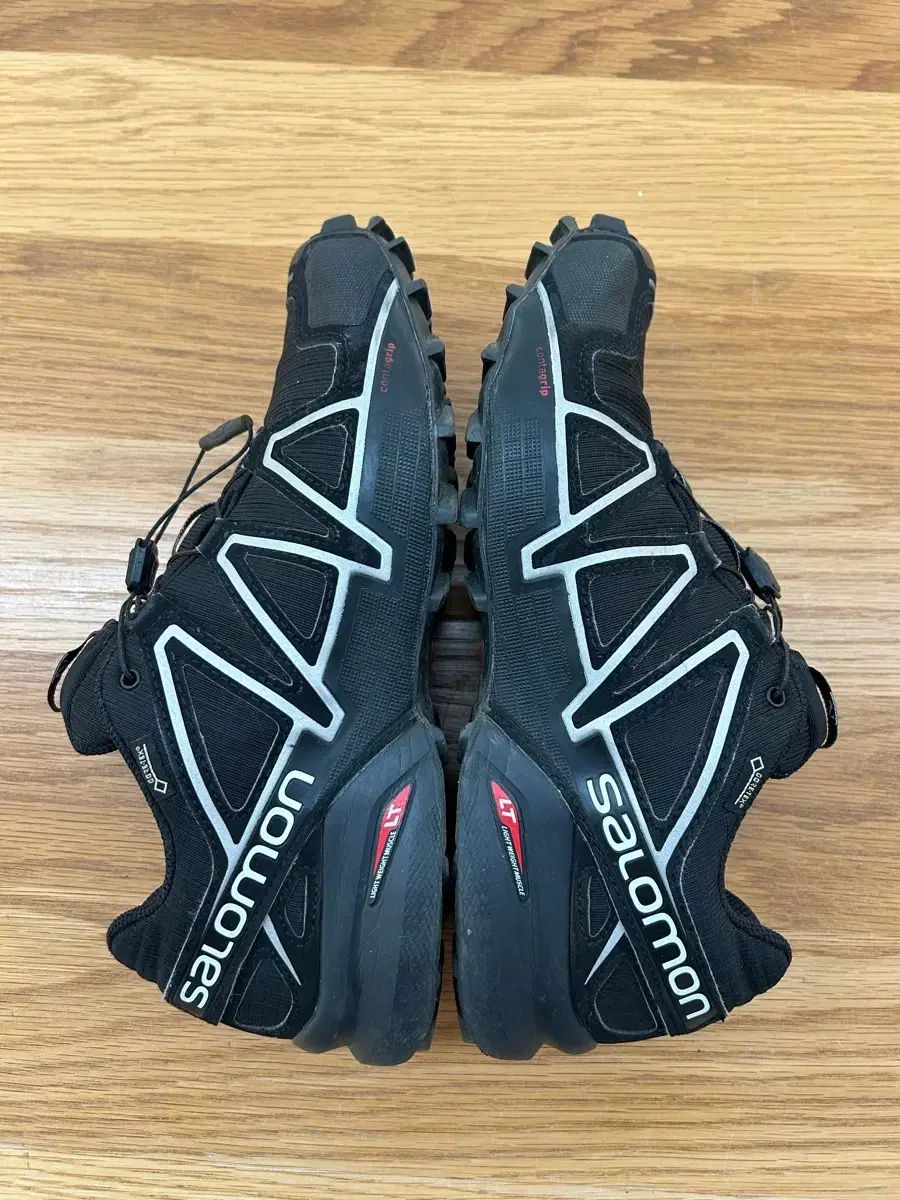 ゴアテックス シューズ