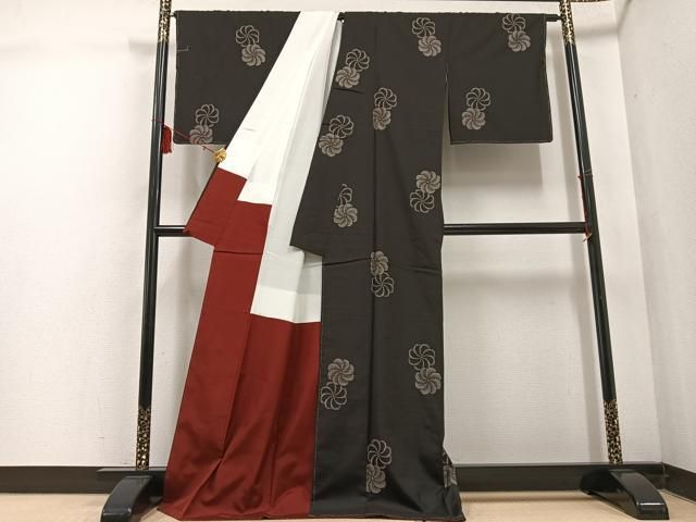 平和屋着物●本場大島紬 古代染色純泥染 カタス9マルキ 地空き 絹の譜 久井絹織物謹製 証紙付き 正絹 ♥ ph