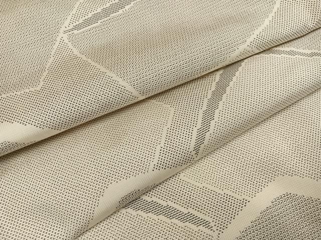 平和屋着物●東郷織物謹製 本場大島紬 白大島 160亀甲 色紙重ね文 正絹 ph