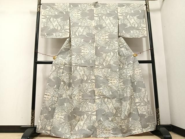 平和屋着物●本場大島紬 白大島 カタス9マルキ 雲重ね草花文 正絹 ph