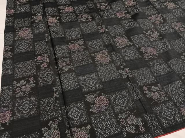 平和屋着物●本場大島紬　市松草花文　正絹　逸品　AABE5871ph 平和屋着物○本場大島紬 市松草花文 正絹 逸品 AABE5871ph - メルカリ