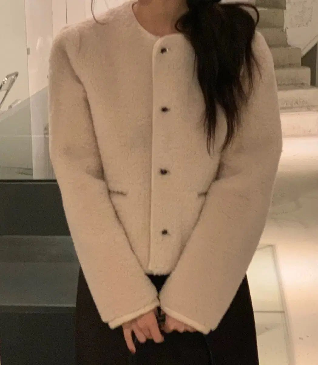 ベルガモット デルラ ショート ムートン Shearling ファー ノー