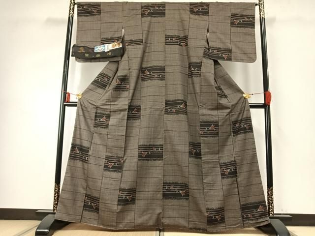 平和屋着物●本場大島紬 一元7マルキ 泥染め 横段花唐草文 恵絹織物謹製 証紙付き 正絹 ♥ fy