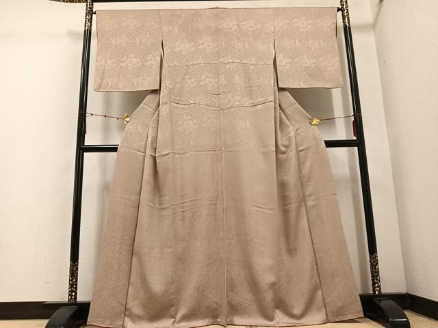 平和屋着物●上質な色無地 紗綾形花地紋 枯色 正絹 ph