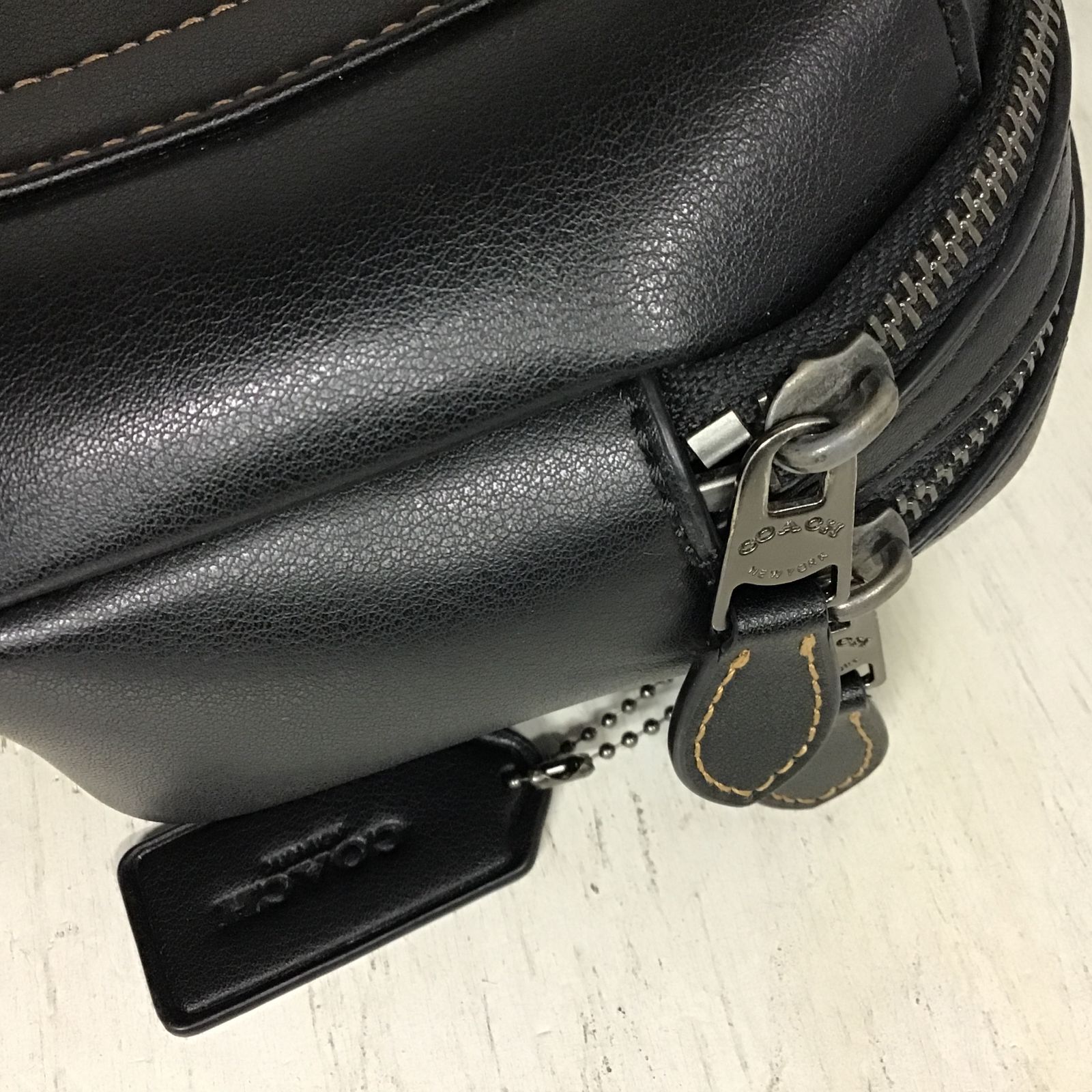 八戸85-5-20251208】COACH コーチ ボディバッグ ウエストポーチ