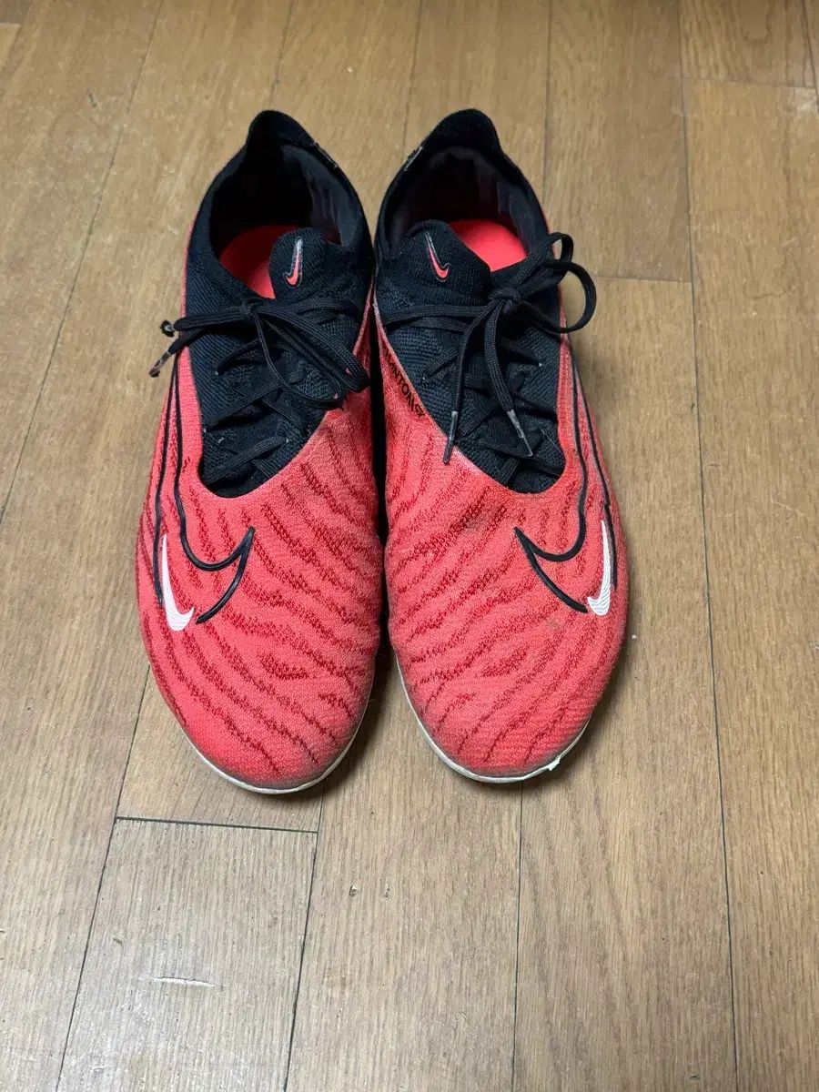 ナイキ ファントムGX エリート AG 270