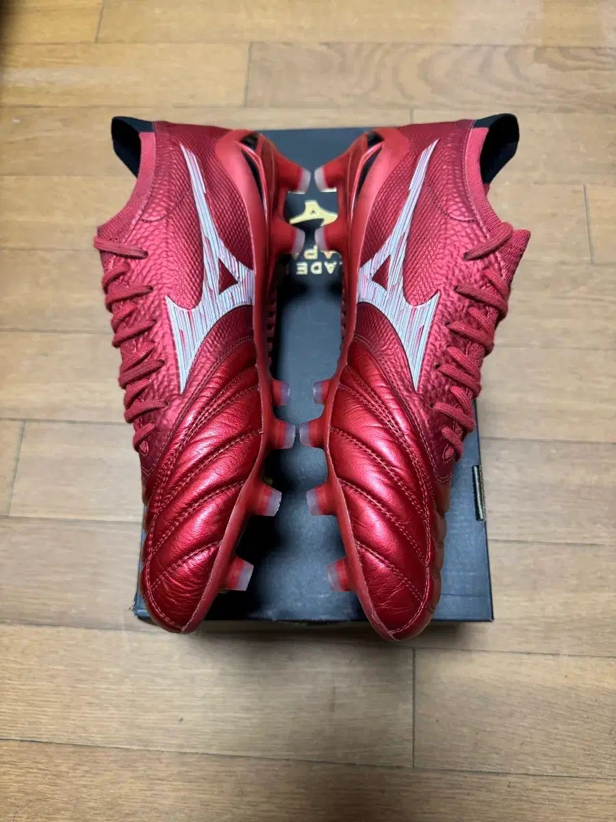 mizuno モレリア NEO₍ネオ 4 ベータ ジャパン 260