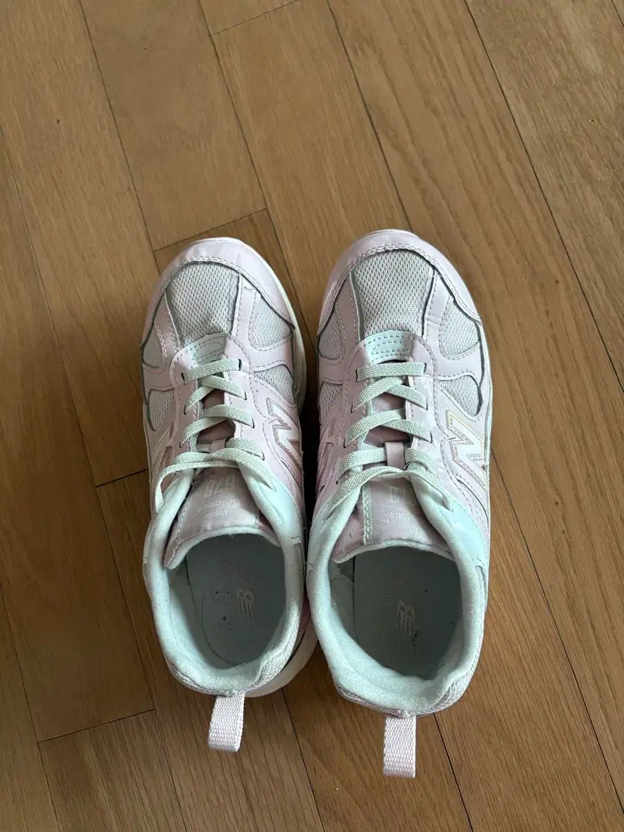 ニュー ンス キッズ スニーカー 878 220