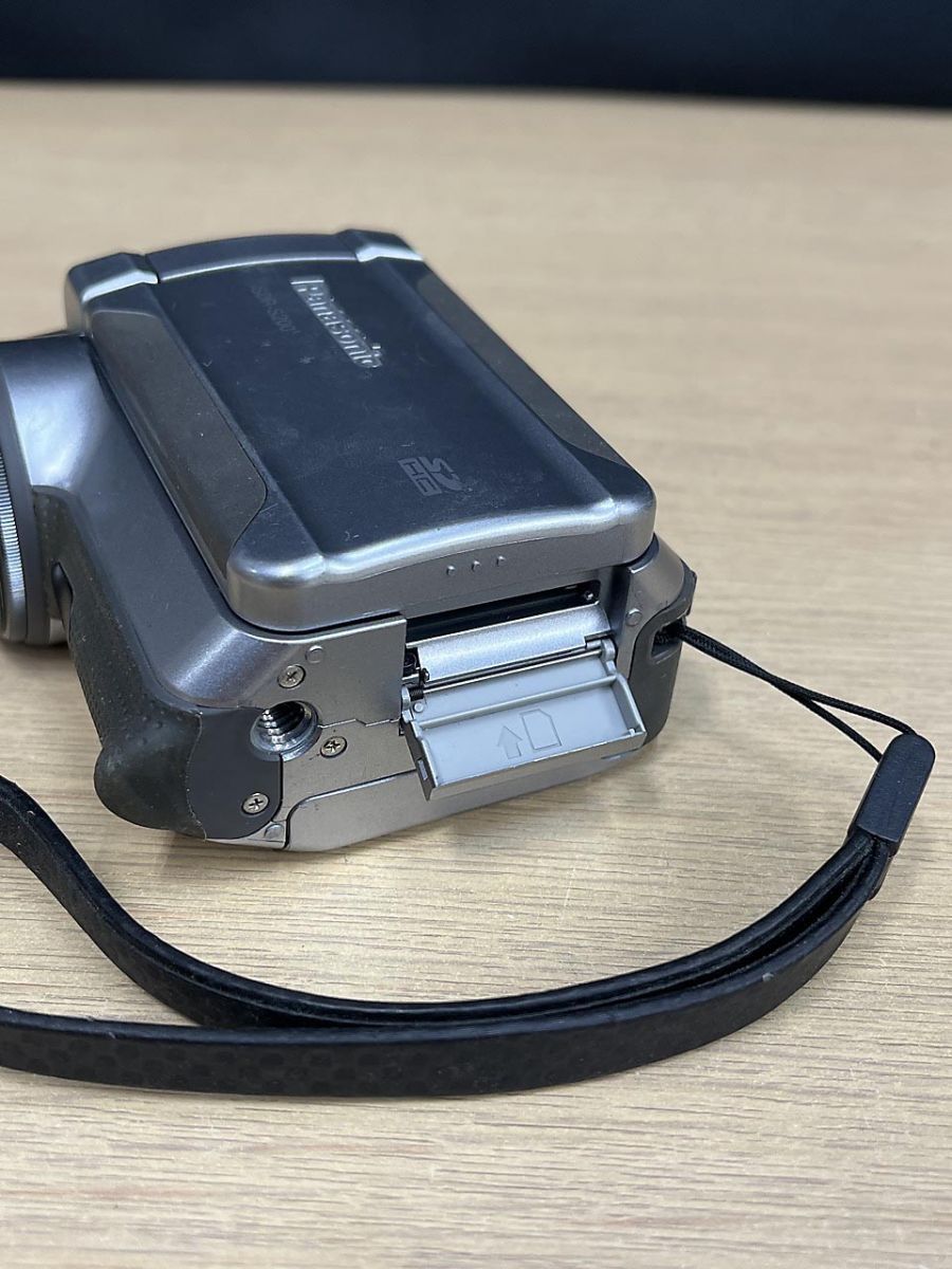 ジャンク品】 Panasonic パナソニック SDビデオカメラ SDR-S200-S