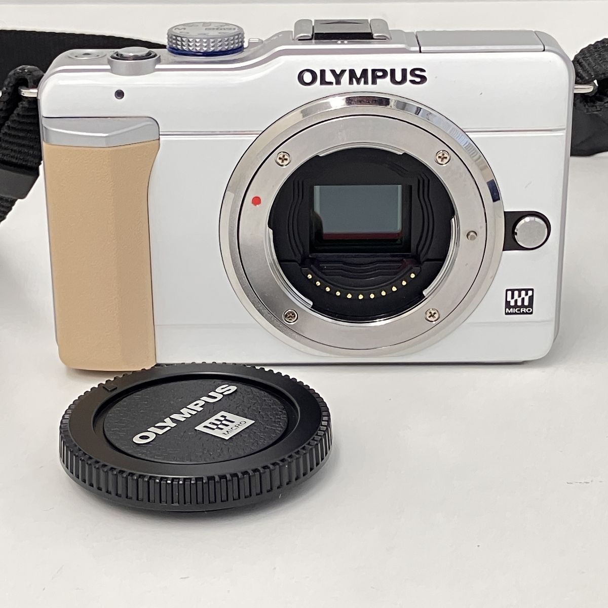 OLYMPUS PEN Lite E-PL1 14-42mm F:3.5-5.6 40-150mm F:4-5.6 ダブル