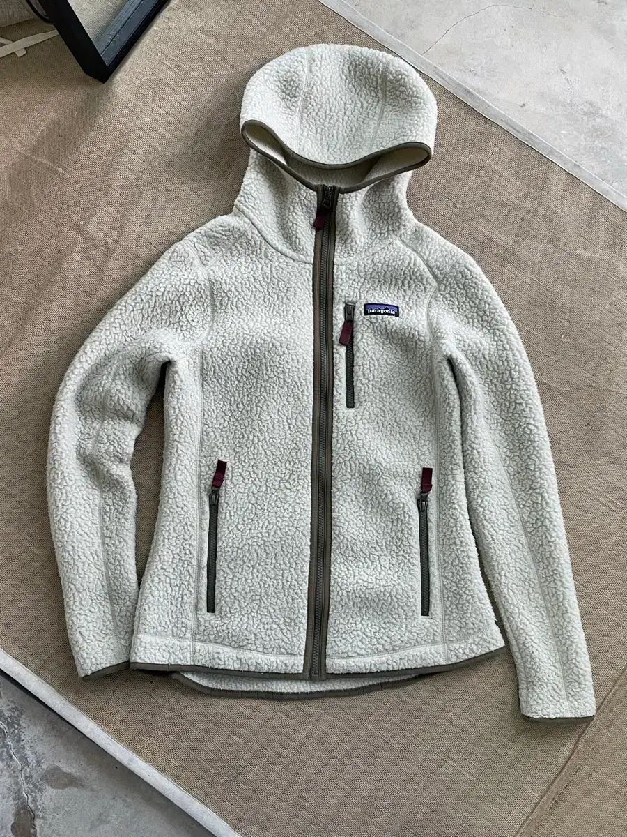 パタゴニア レトロ フリース フーディー アイボリー S