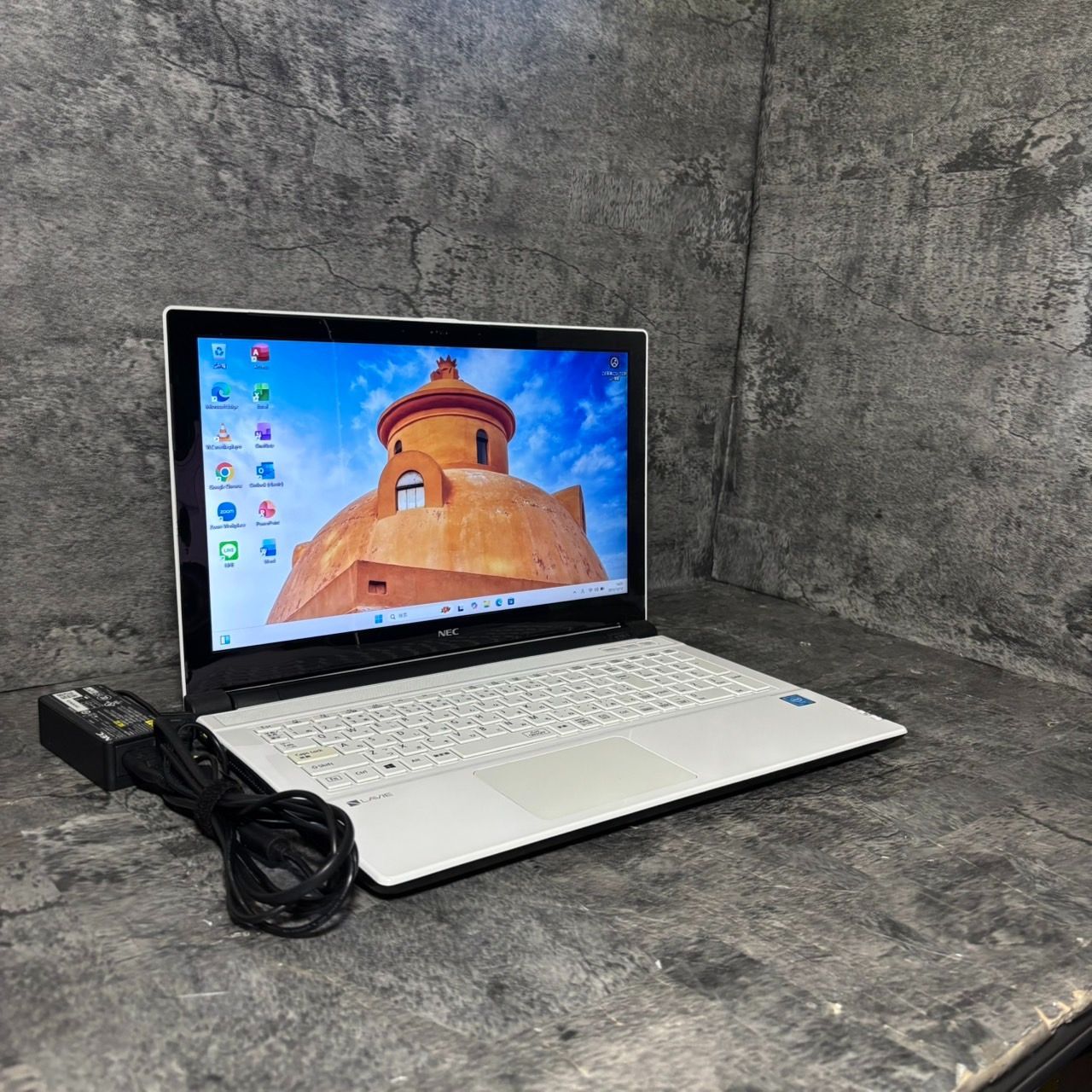 ☆Windows11 最新オフィス2024 SSD 初期設定済すぐつかえます☆NEC