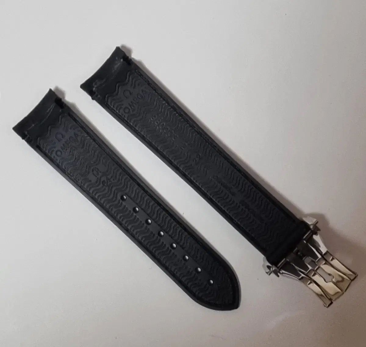 オメガ互換ラバーバンド/Dバックルセット (シーマスター300 20mm