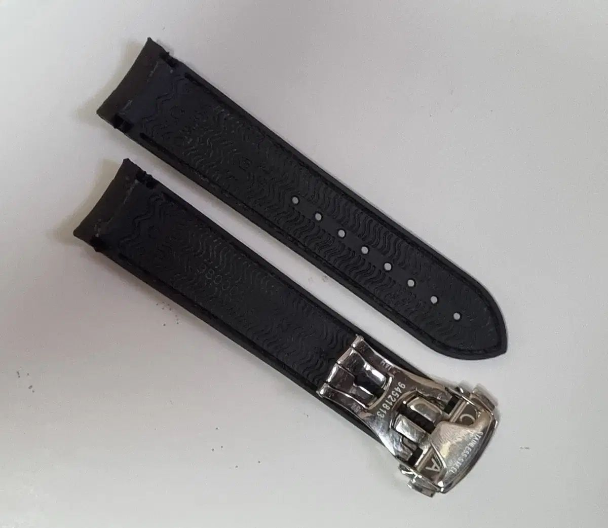 オメガ シーマスター 300 純正 Dバックル ラバーバンド 楽天市場】腕時計バンド オメガ ラバーベルト ダークブルーホワイト