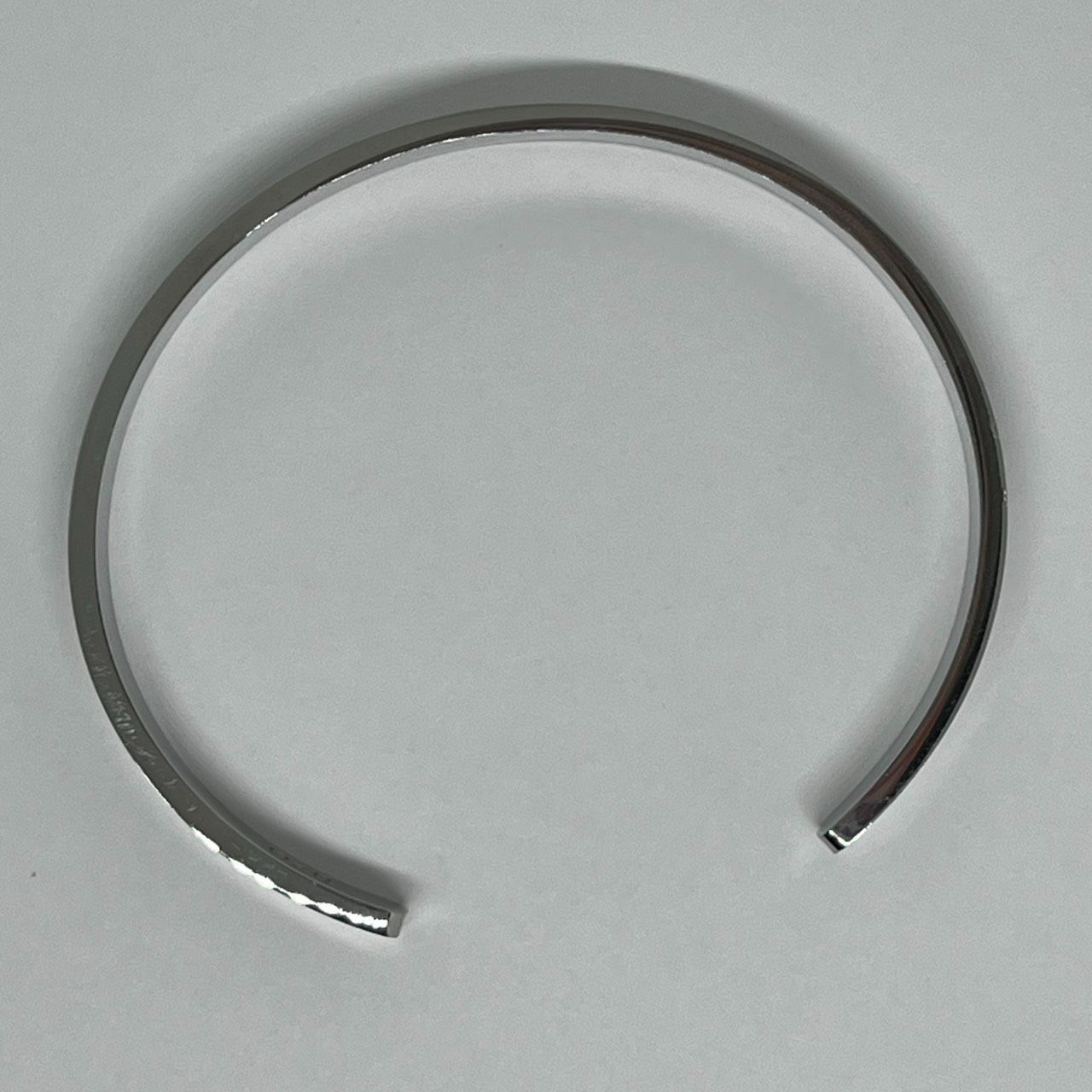 反転ロゴ ブレスレット