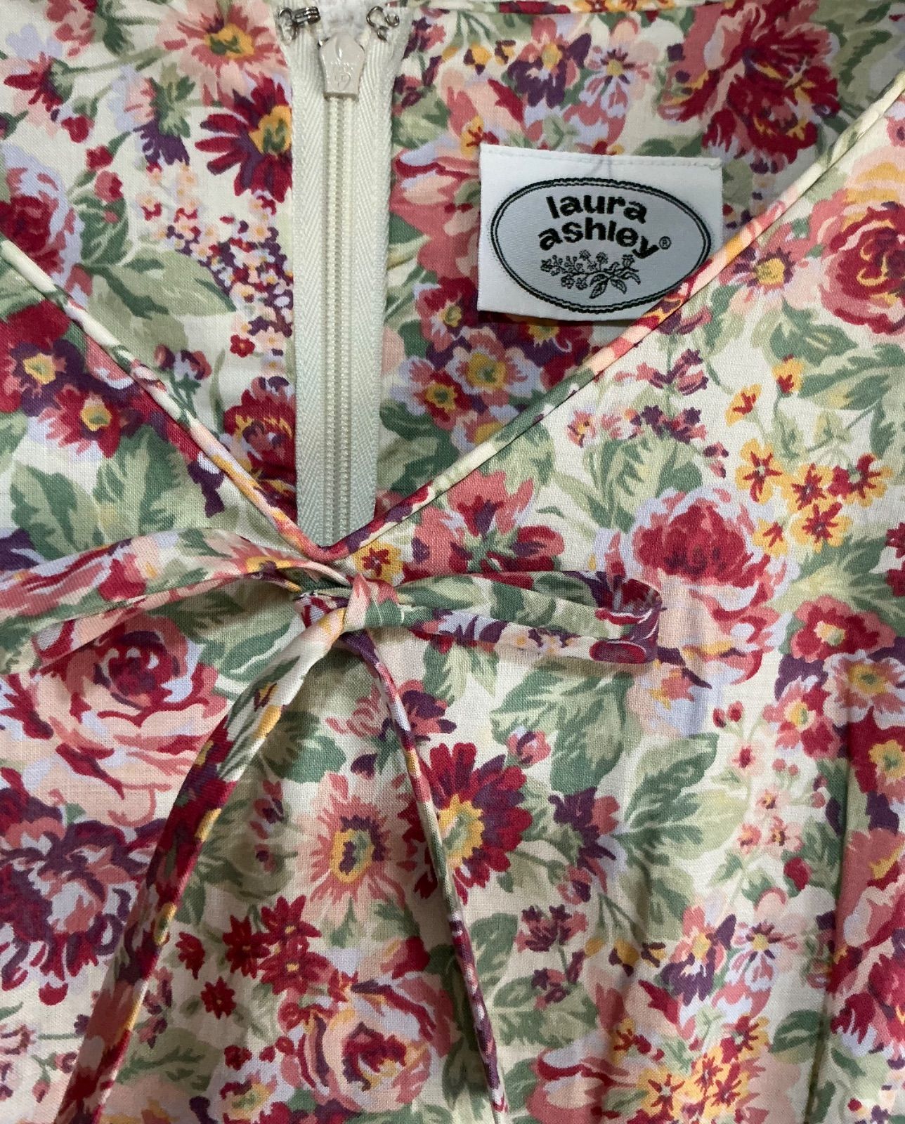 LAURA ASHLEY☆ローラアシュレイ☆花柄ワンピース☆新品タグ付☆13号