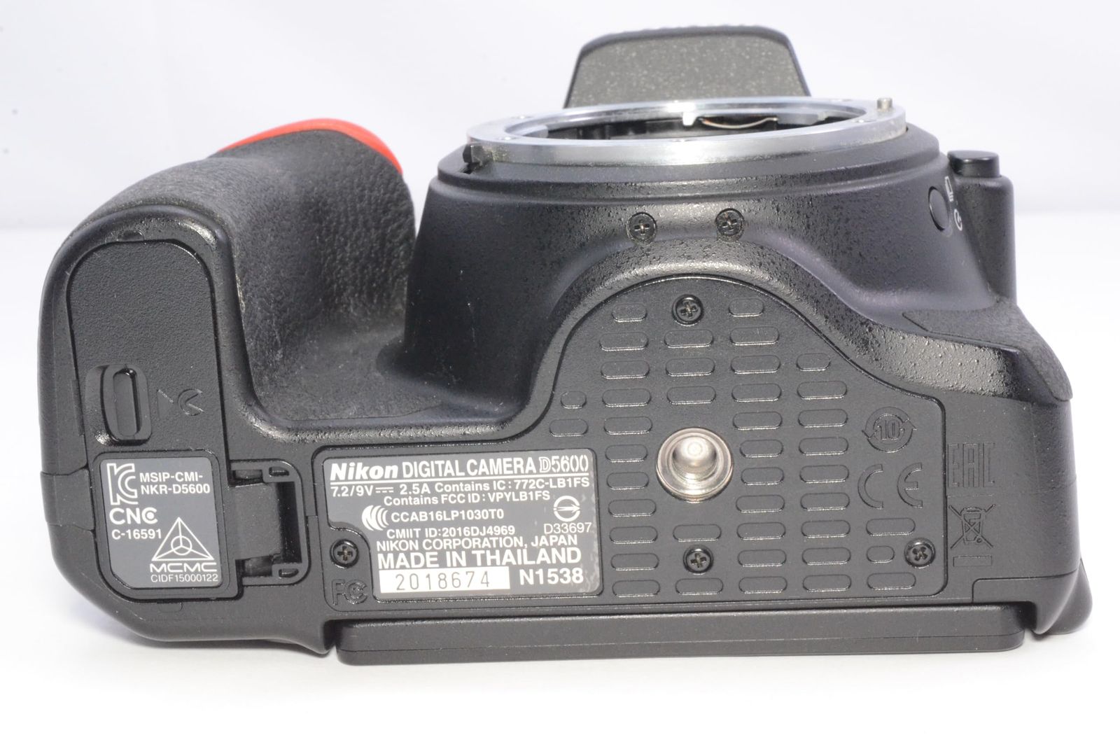 Nikon D5600 ボディ - メルカリ