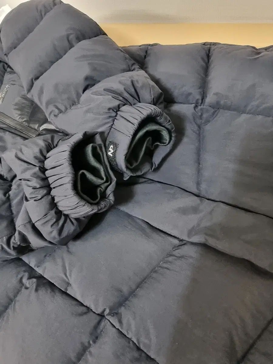 グースダウン ロング丈ダウンジャケット