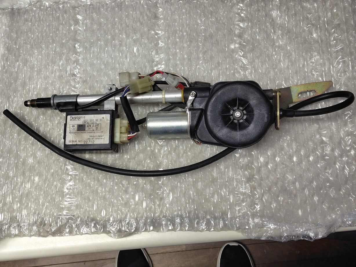 希少 メルセデスベンツ w201 190E 純正 ラジオアンテナ 動作確認済