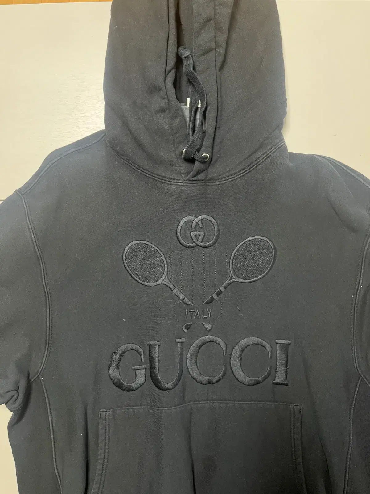 グッチ WHO Tシャツ black サイズ S メンズ 95 100 レディース オーバーサイズ