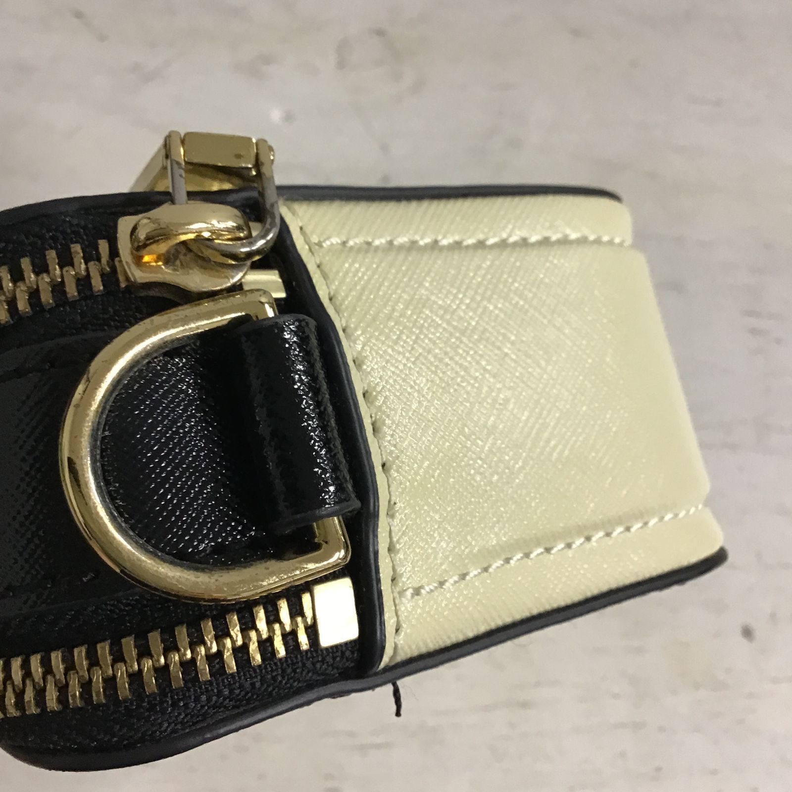mari12箱無し2点！！ 八戸792-2-20251208】MARC JACOBS 卸売 マークジェイコブス ショルダー