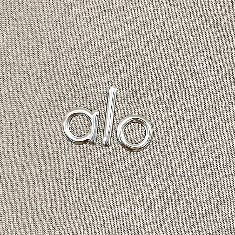 未使用/タグ付き alo アロ ヨガ スウェット トレーナー 【S】 裏起毛