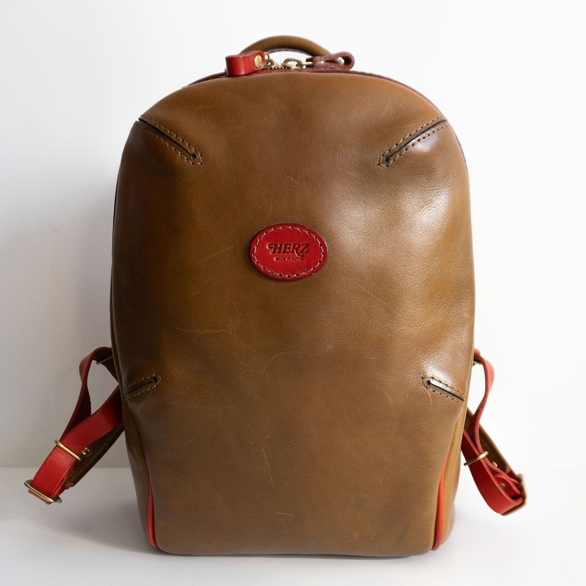 名古屋店限定/2トーン】 HERZ ヘルツ 【ラウンド リュック】ブラウン