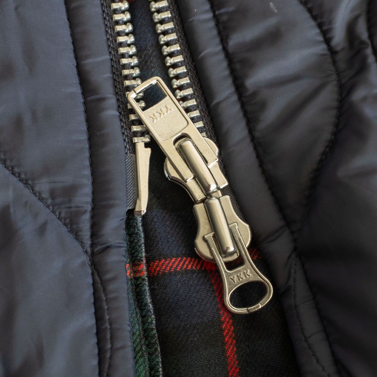 極美品】tricot COMME des GARCONS 【フーデット キルティングコート