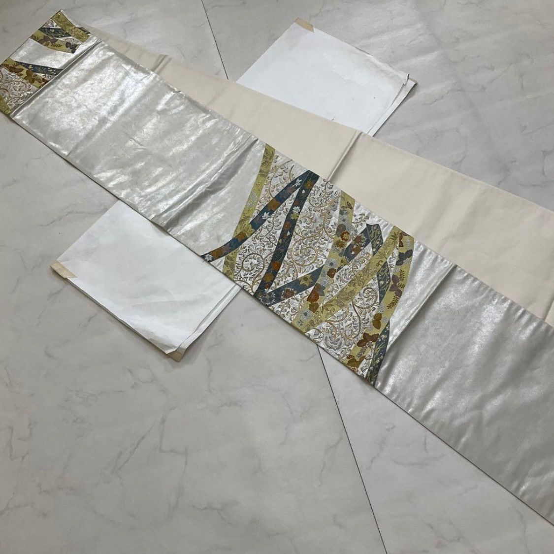  ●kimono one●kimonoarisa●厳選● ●素晴らしい刺繍の洒落袋帯●正絹●長尺●449 cm● 袋帯 帯