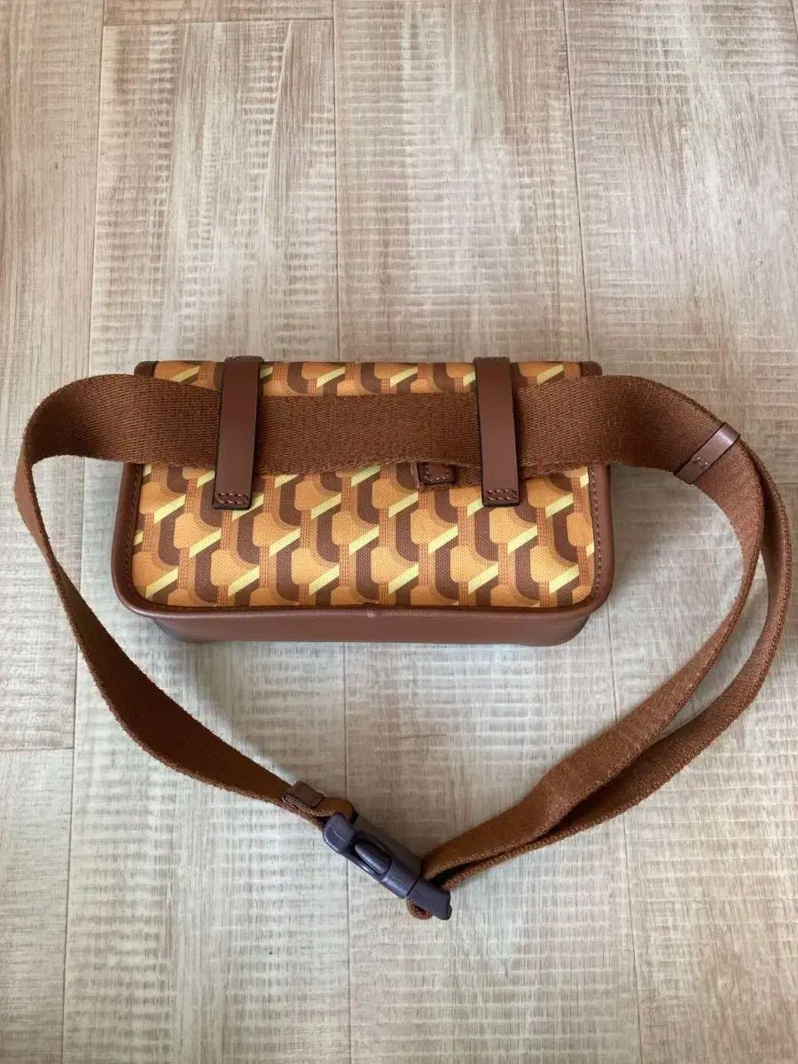 ROSA.K ロサケイ K ヒップバッグ ウエストバッグ ベルトバッグ クロスバッグ