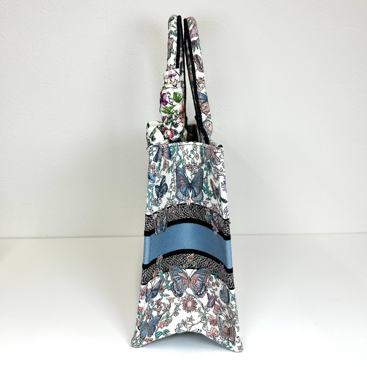 返品OK】未使用に近い Christian Dior クリスチャンディオール ブック