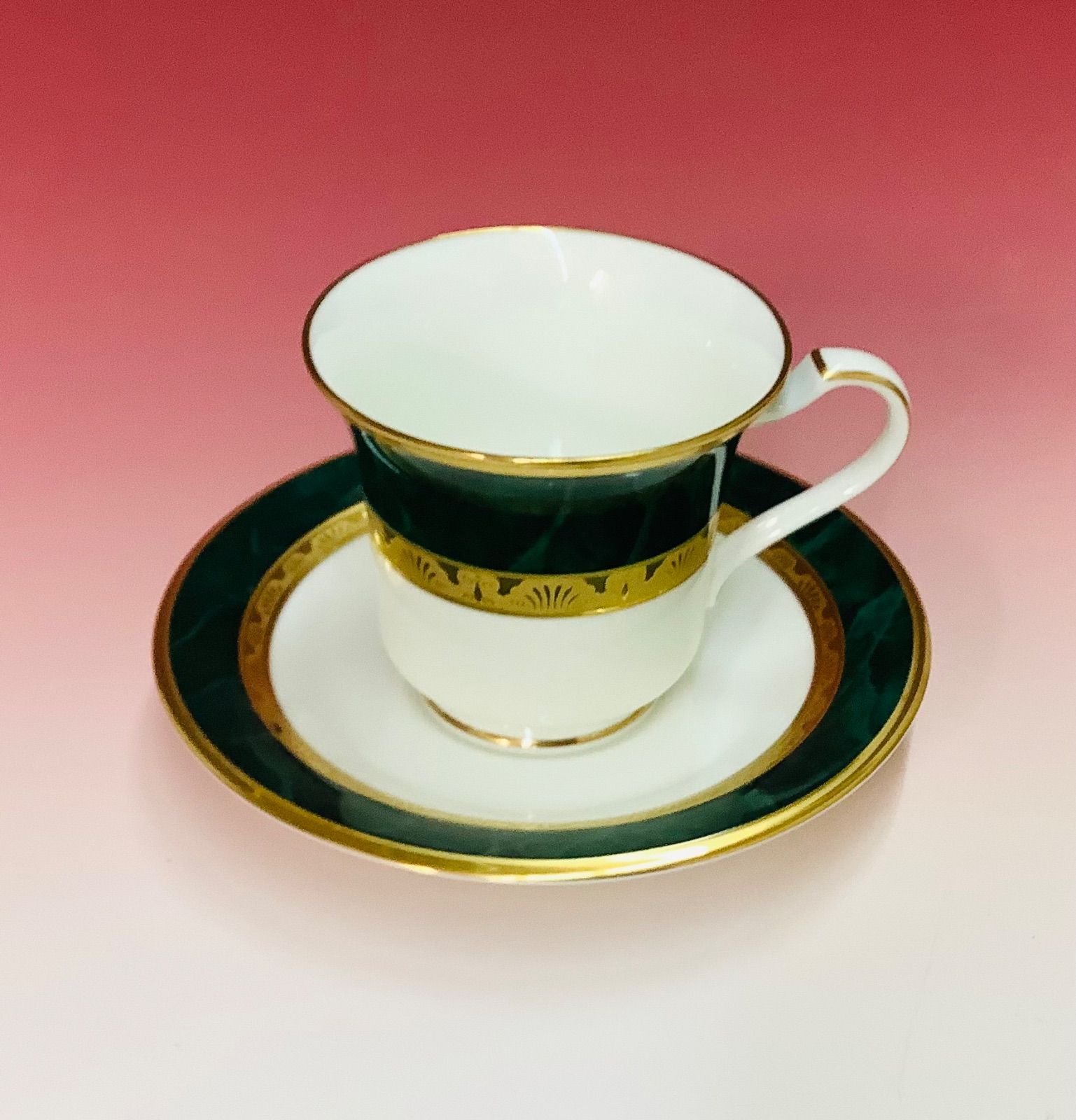 Noritake（Fitzgerald）フィッツジェラルドシリーズのカップ&ソーサー