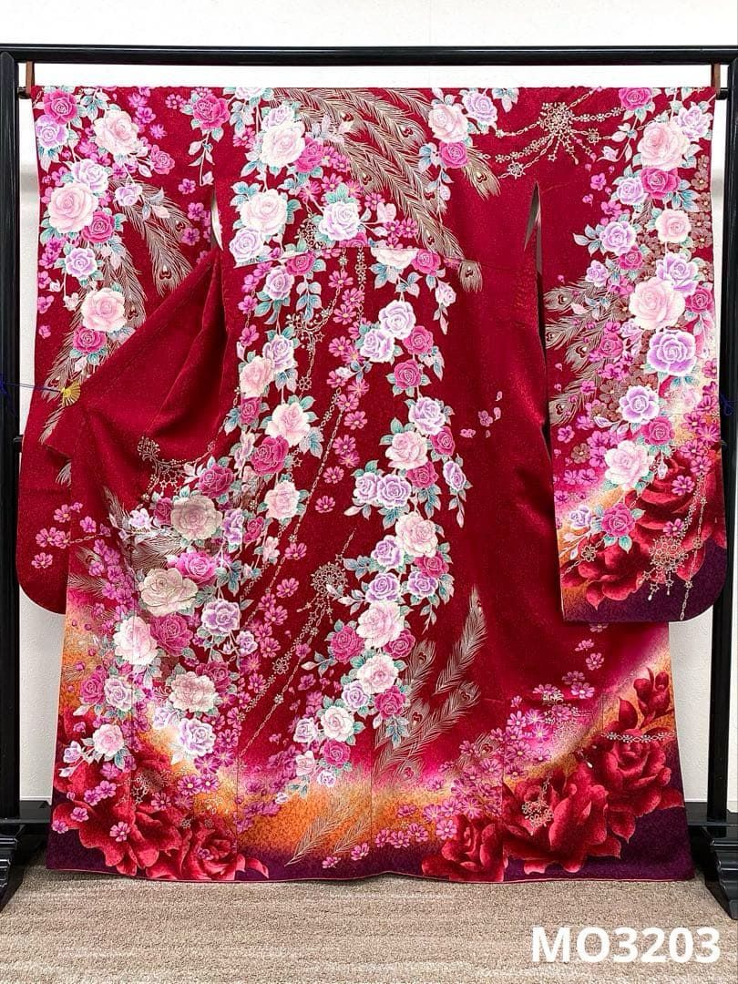振袖 ラメ刺繍 金彩 銀彩 銀通し 薔薇 身丈162cm MO3203 - メルカリ