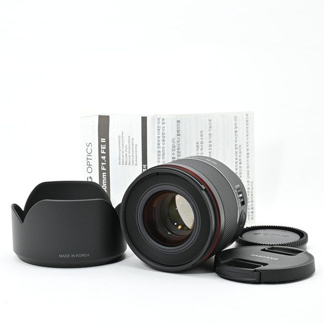 SAMYANG AF 50 mm F 1 4 FE II ソニーEマウント用明るい単焦点 外観 級 レンズ内 小チリあり 元 きの フルサイズ対応標準レンズ