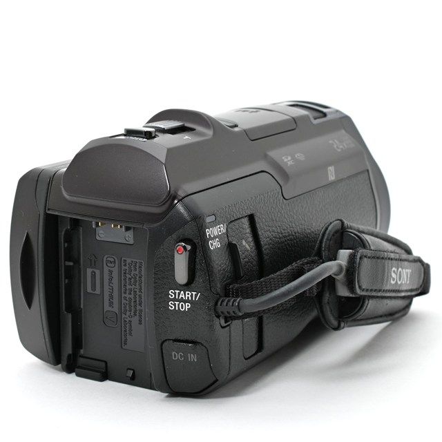 【動作良好】SONY ハンディカム HDR-PJ20 プロジェクター内蔵 HDR-PJ20 特長 : 快適な操作性 | デジタルビデオカメラ Handycam