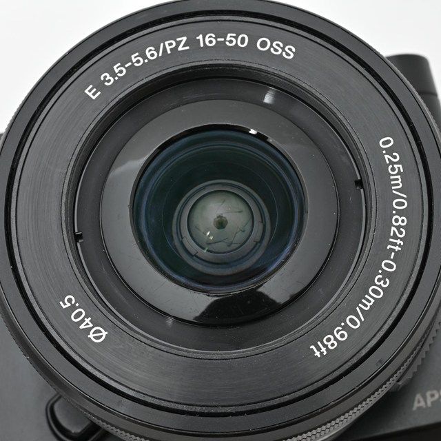 SONY α6000 レンズキット【シャッター数わずか約4,371回・美品】 SONY α6000 レンズキット【シャッター数わずか約4,371回・美品】 格安