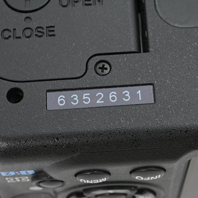 手ぶれ補正＆GPS内蔵