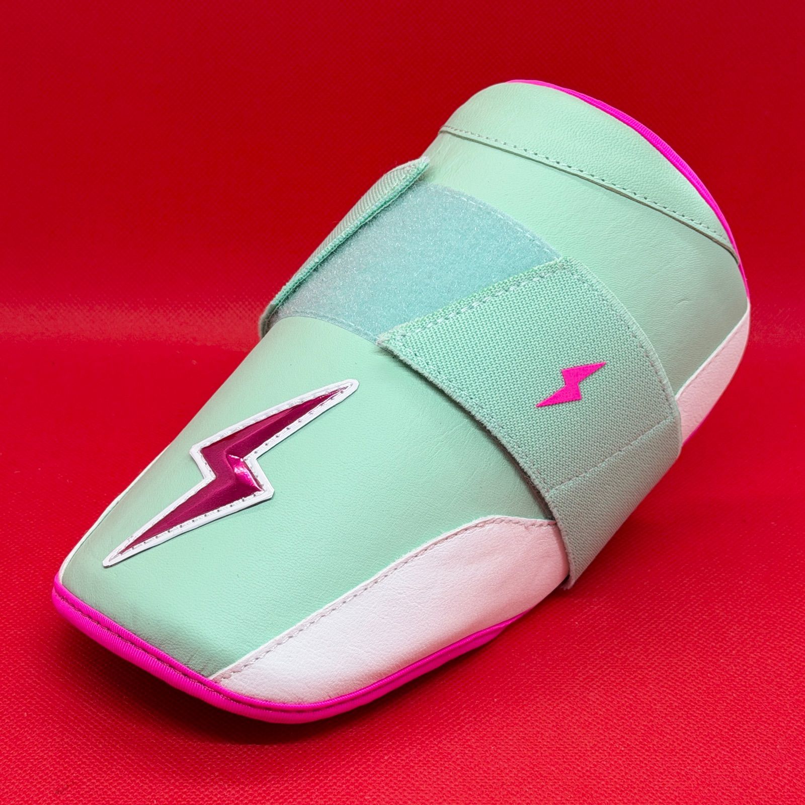 新品 ブルースボルト レッグガード エルボーガード セット タティスJr