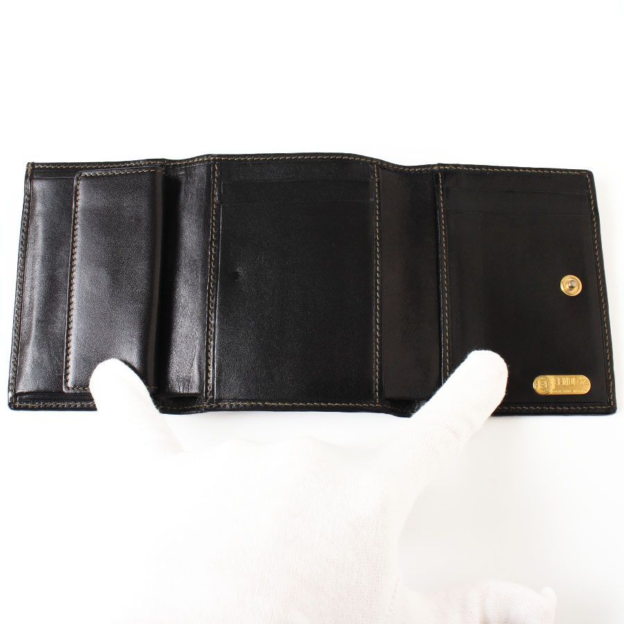 ✨極美品✨　フェンディ　ミニ財布　三つ折り　ズッカ　バゲット　FF ブラック ✨極美品✨ フェンディ ミニ財布 三つ折り ズッカ バゲット FF