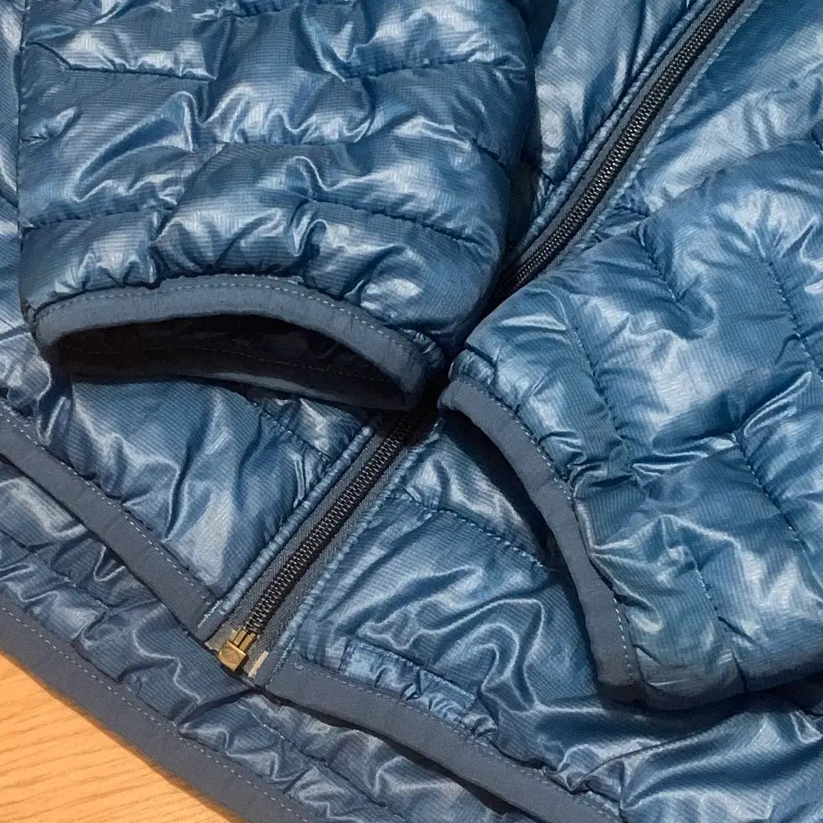  パタゴニア マイクロ パフ フーディー L その他 アウター