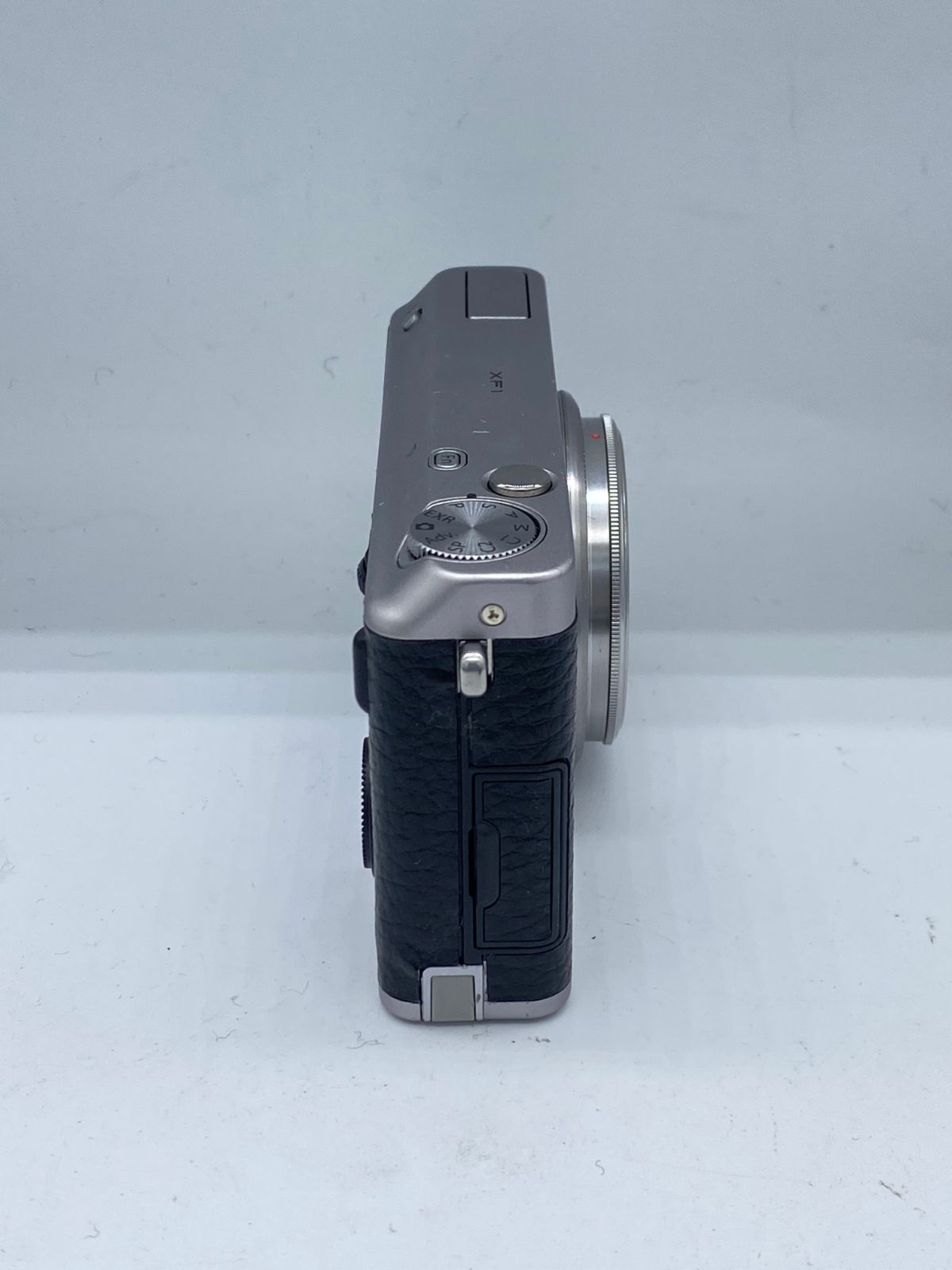 返品保証・動作確認済】FUJIFILM XF1 - メルカリ