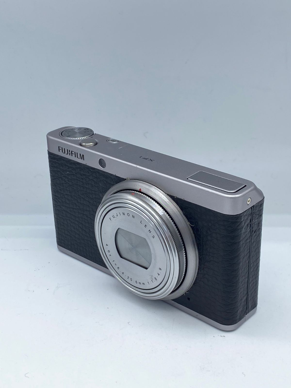返品保証・動作確認済】FUJIFILM XF1 - メルカリ
